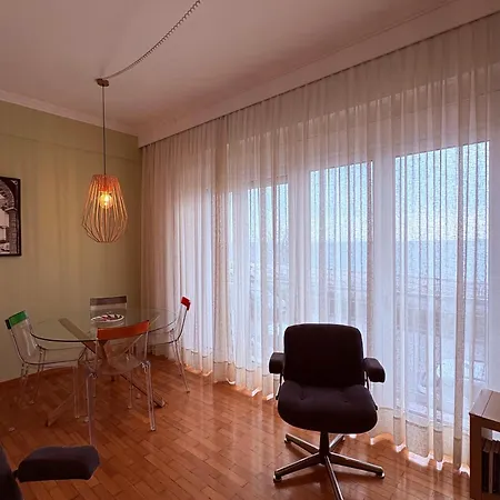 N Apartment *